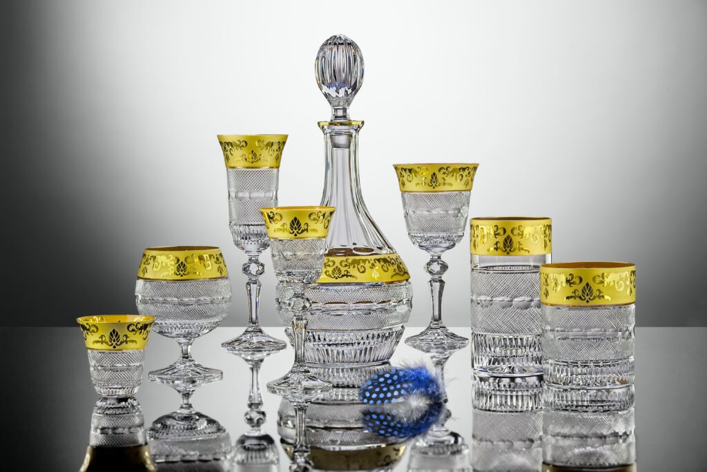 sklo, glass, crystal, kristal, křišťál, broušení, cutting český křišťál, czech crystal, cesky kristal, krystal gilded crystal, zlacené sklo, zlacený křišťál, zlaceny kristal, krystal Ručně broušená souprava, hand cut crystal set Tumbler, glass, bottle